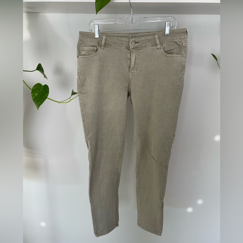 Celebrity Pink Mid Rise Skinny Jean